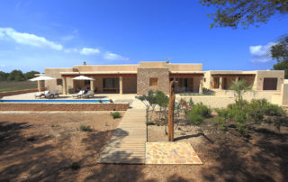 Villa Can Cardona en entorno rural en Formentera. Alojamientos turísticos Cardona
