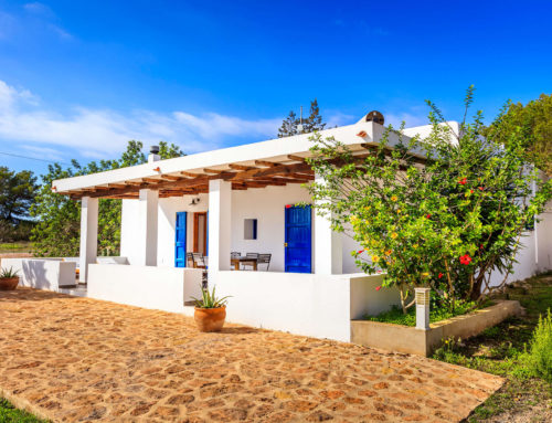 Escapada a Formentera: sorprende a tu pareja con un viaje romántico